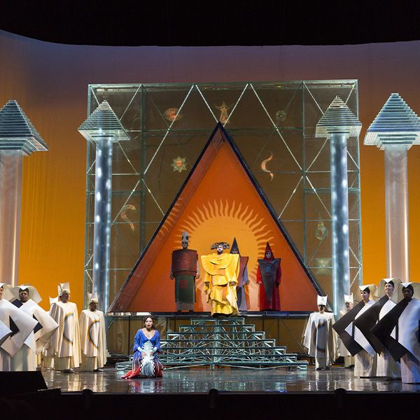 A scene from the NY Metropolitan show.