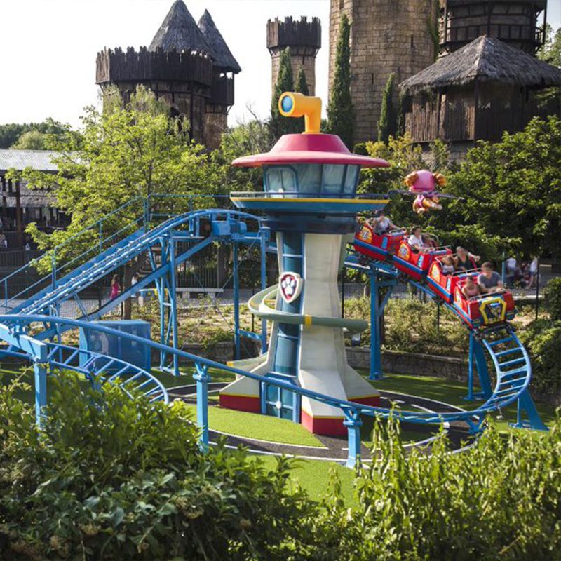 Atracciones en el Parque de Atracciones de Madrid.