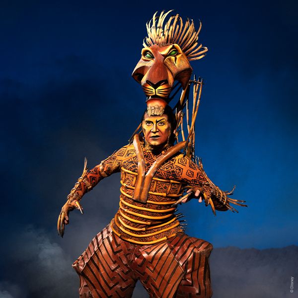 Personnage du spectacle Le Roi Lion.