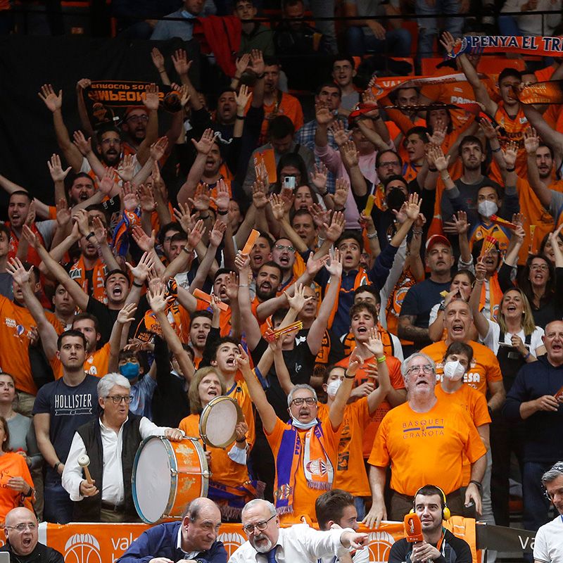 Aficionados del Valencia Basket.
